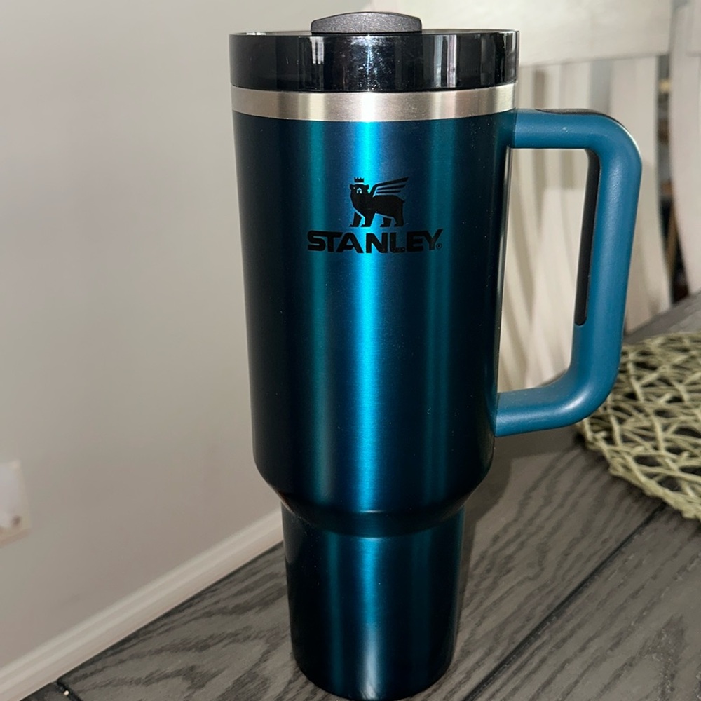 Balsam Glow Stanley 40oz